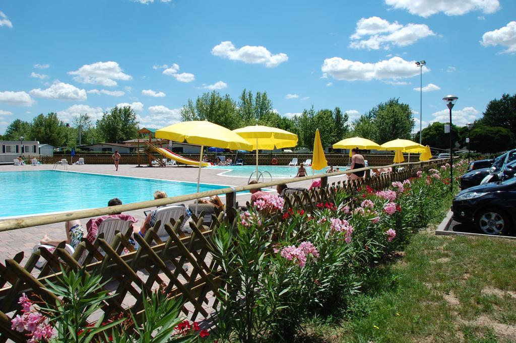 Campeggio Del Garda ペスキエーラ・デル・ガルダ エクステリア 写真